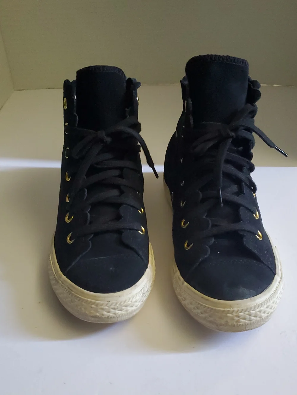 Converse Chuck Taylor All Stars Black Suede High-Top Scalloped Size Youth 3